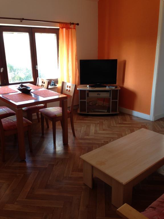 La Butte De L'Esperance Apartment Renaze Luaran gambar